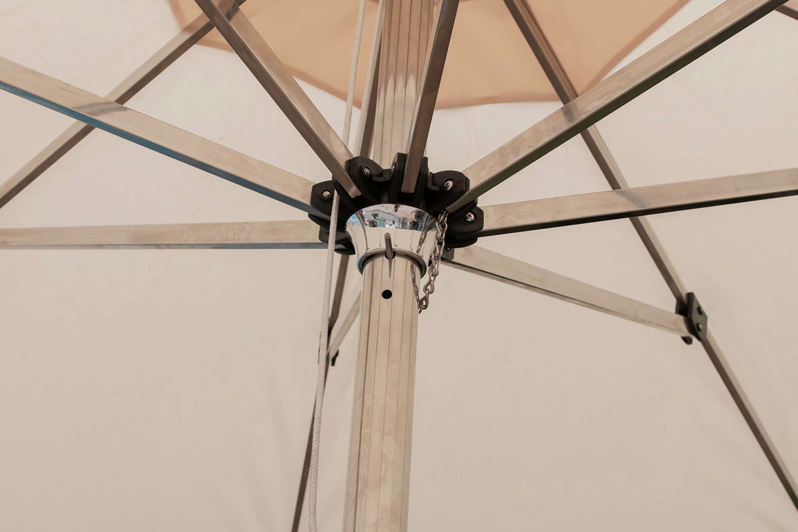 Parasol Grand-Place — vue 3